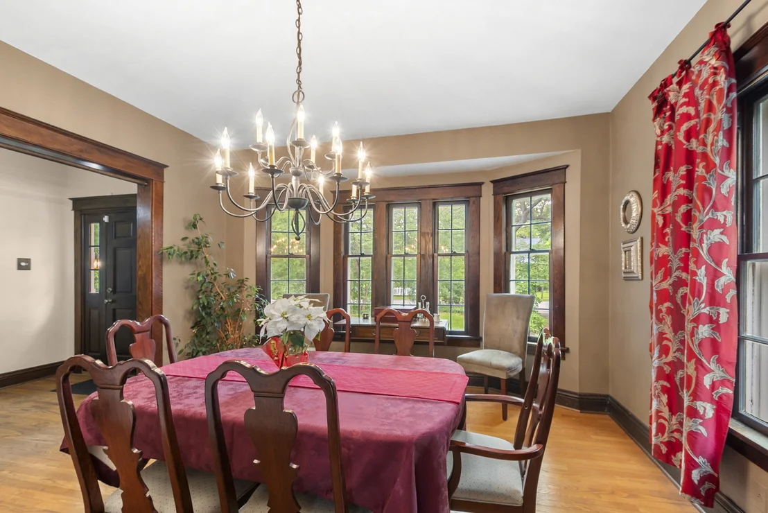 Photo of 2114 Cedar Road