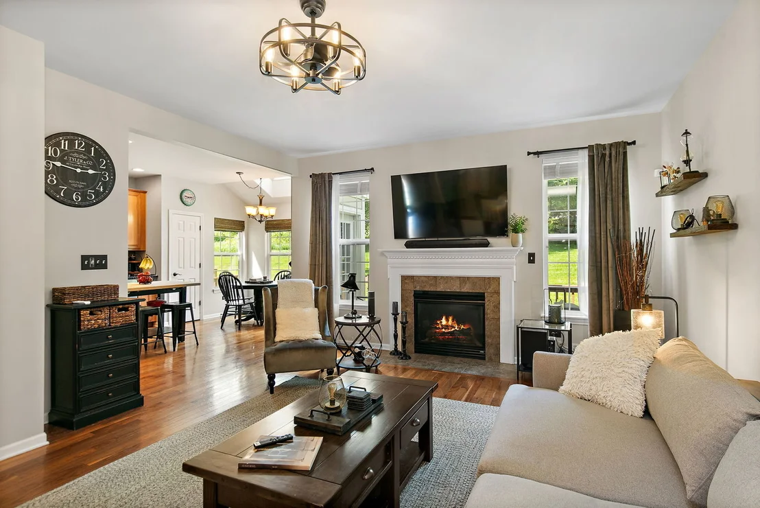 Photo of 1102 Pine Valley Court