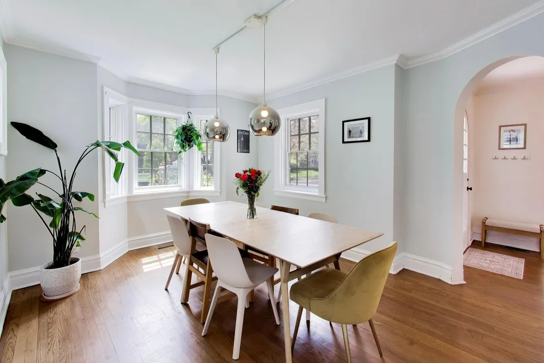 Photo of 1636 Forest Avenue