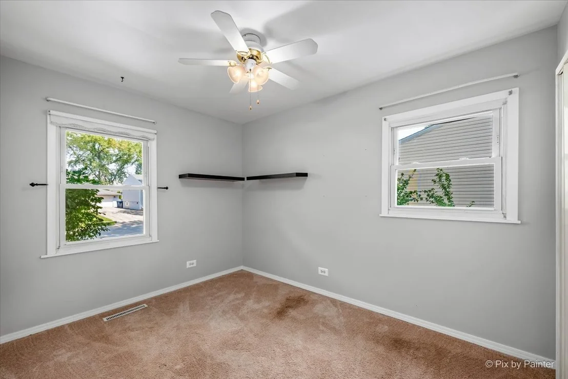Photo of 303 Mark Avenue