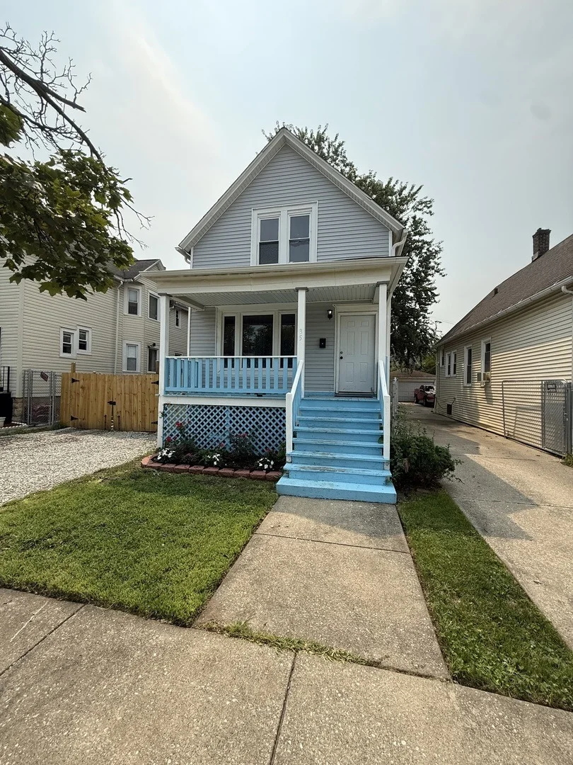 Photo of 35 W 108th Place