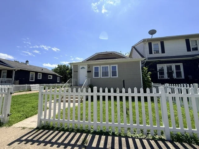 Photo of 1045 W 104th Place