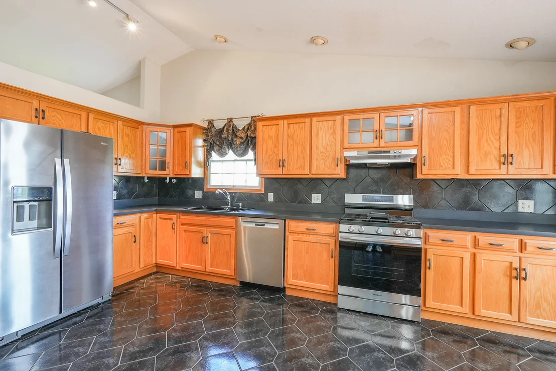 Photo of 671 Diversatech Drive N