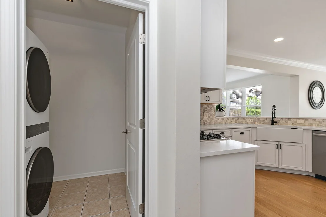 Photo of 2702 Oak Drive