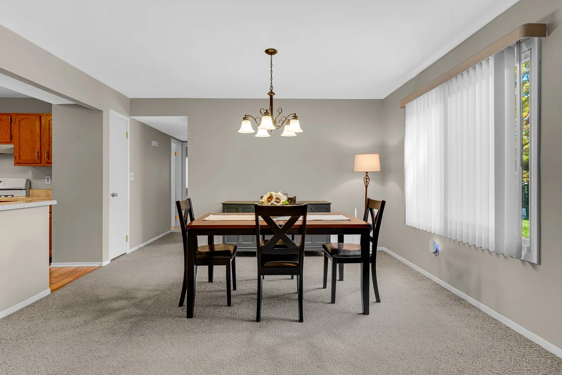 Photo of Unit D at 602 Devonshire Court