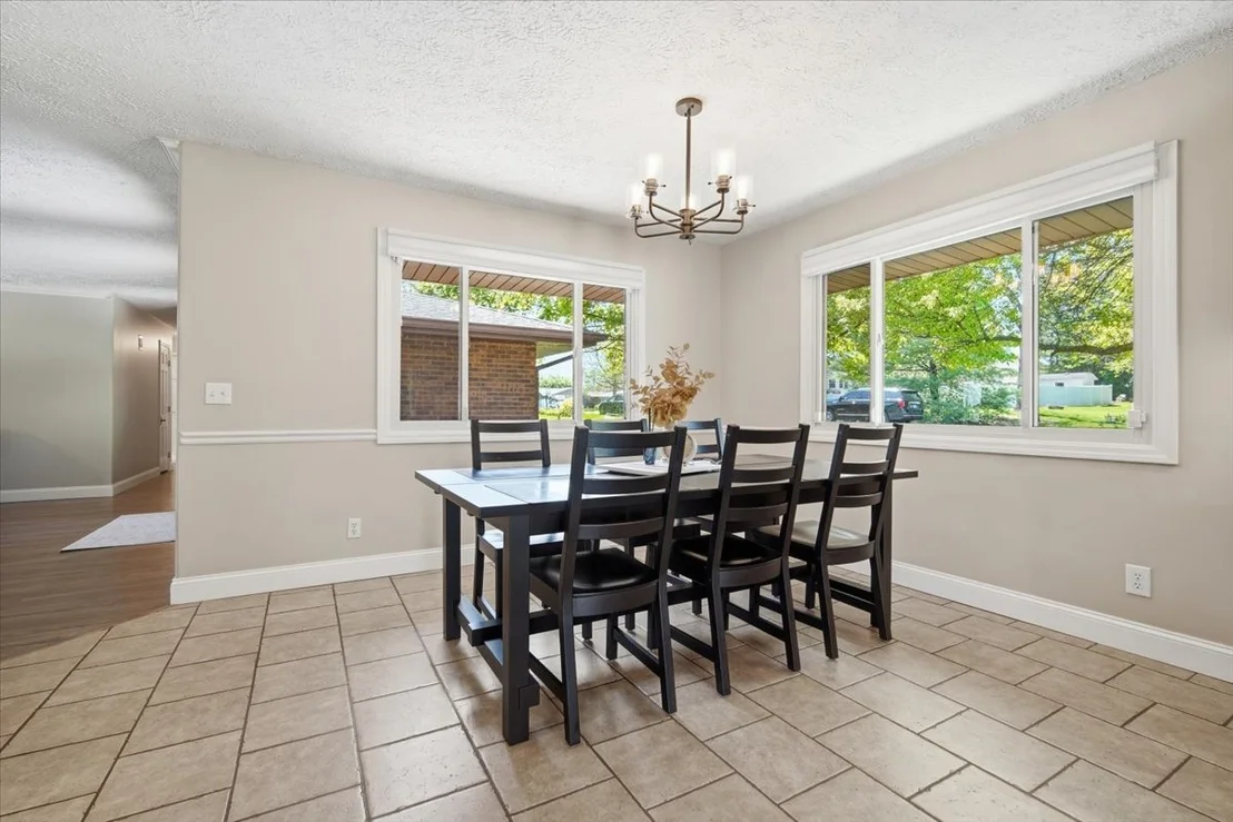 Photo of 19316 Nottingham Drive