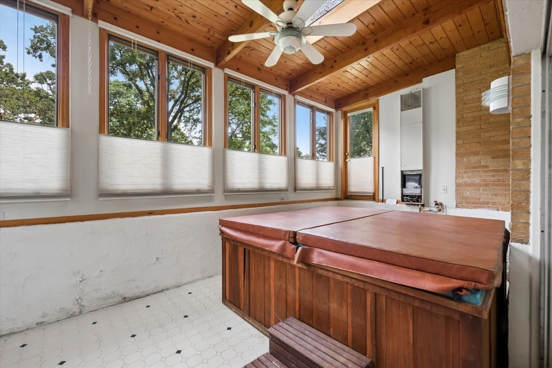 Photo of 1655 Forest Drive
