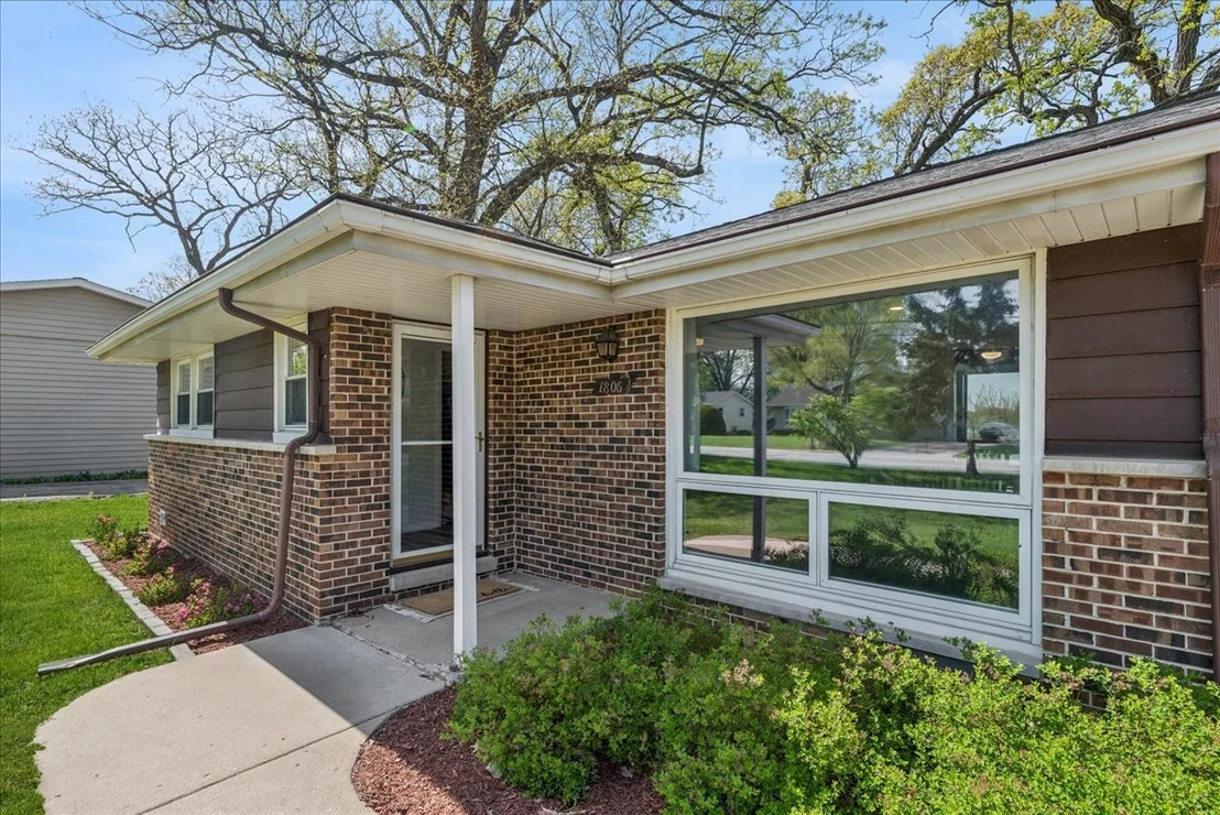 Photo of 1806 Hazelwood Drive