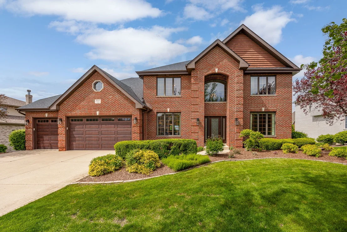 Photo of 1045 Hilltop Drive