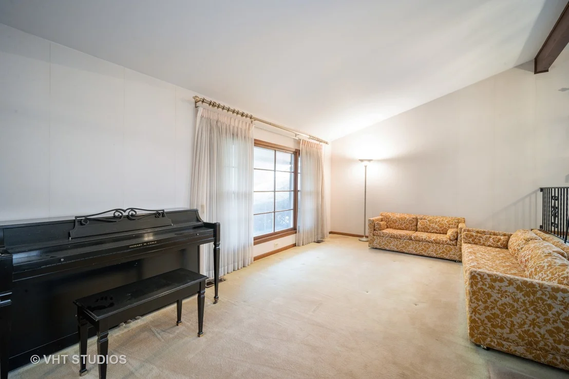Photo of 3849 Crestwood Drive