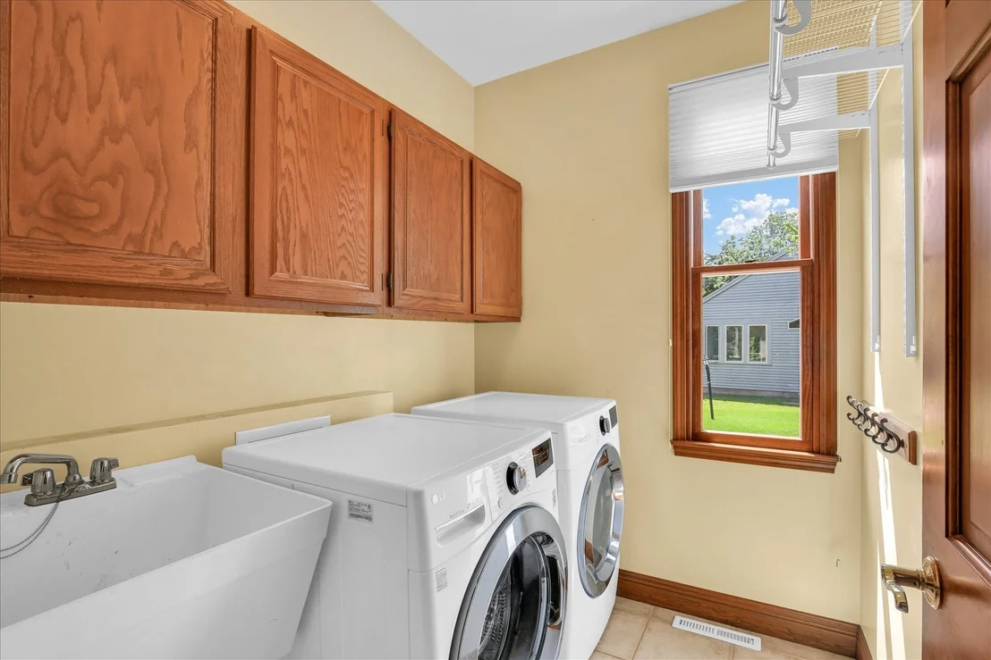 Photo of 2701 Summerhill Lane