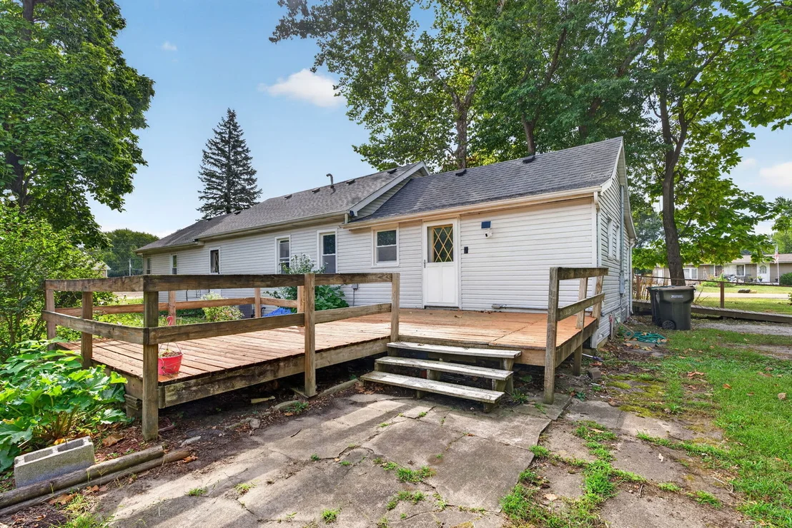Photo of 406 W 3rd Street