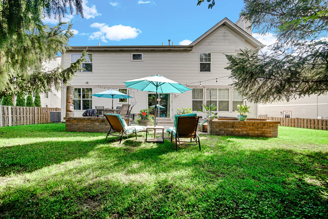 Photo of 385 Post Oak Circle