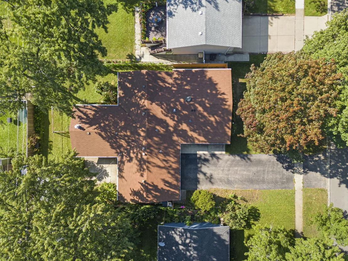 Photo of 7101 Edgebrook Lane