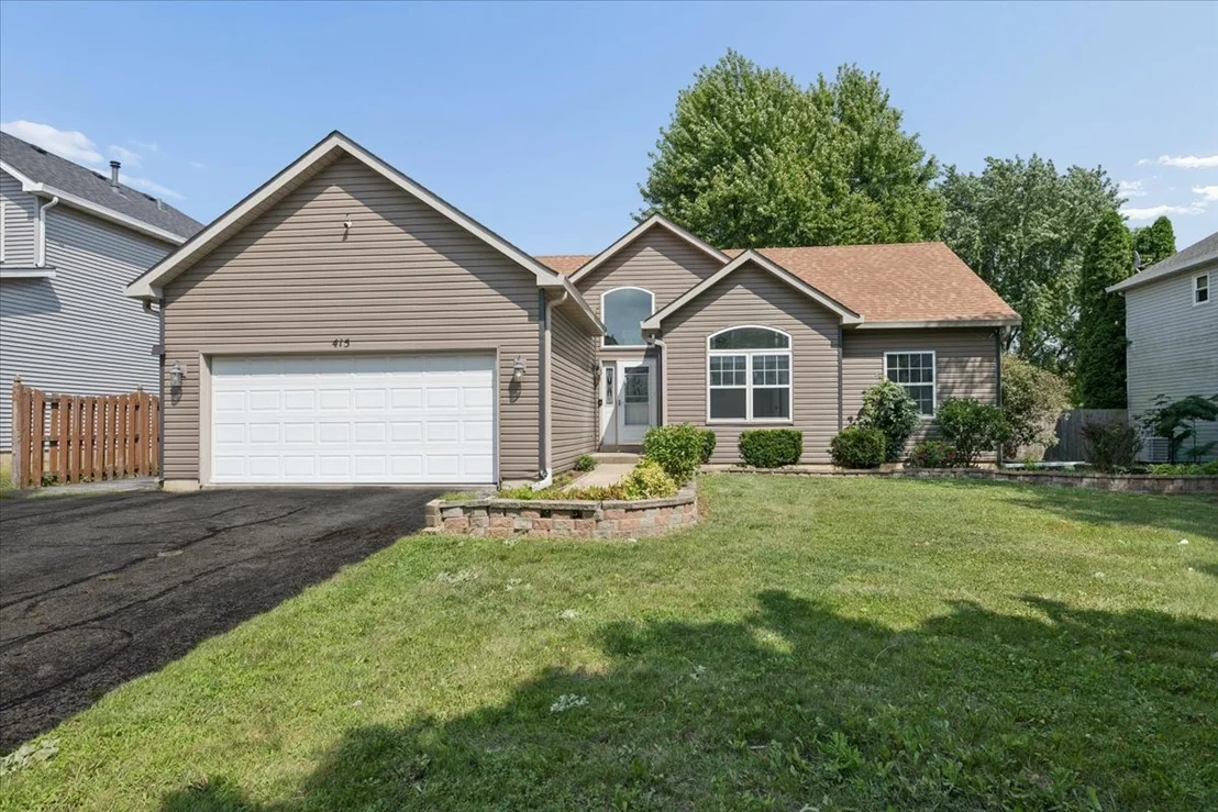 Photo of 415 Juniper Drive