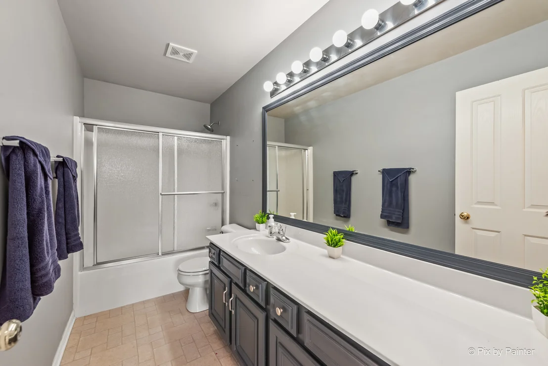Photo of 2211 Hazelwood Drive