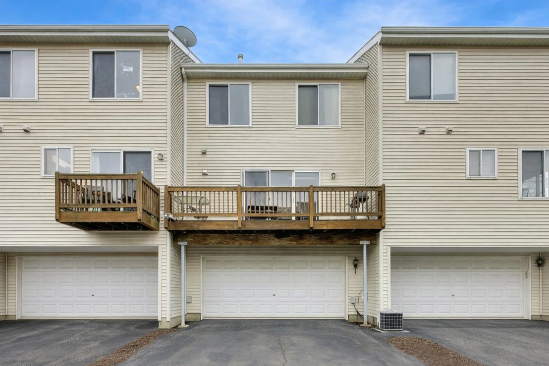 Photo of 1276 SHAMROCK Lane