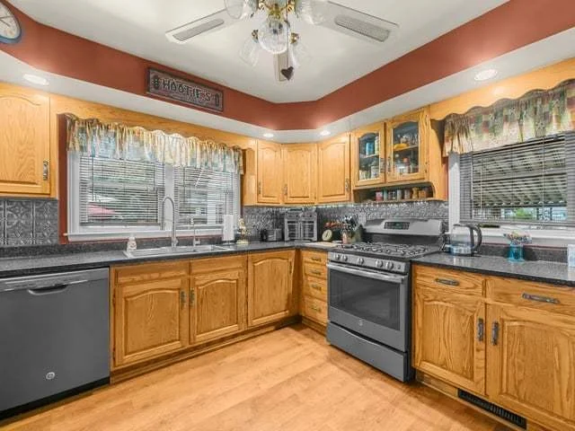 Photo of 110 N Maple Avenue