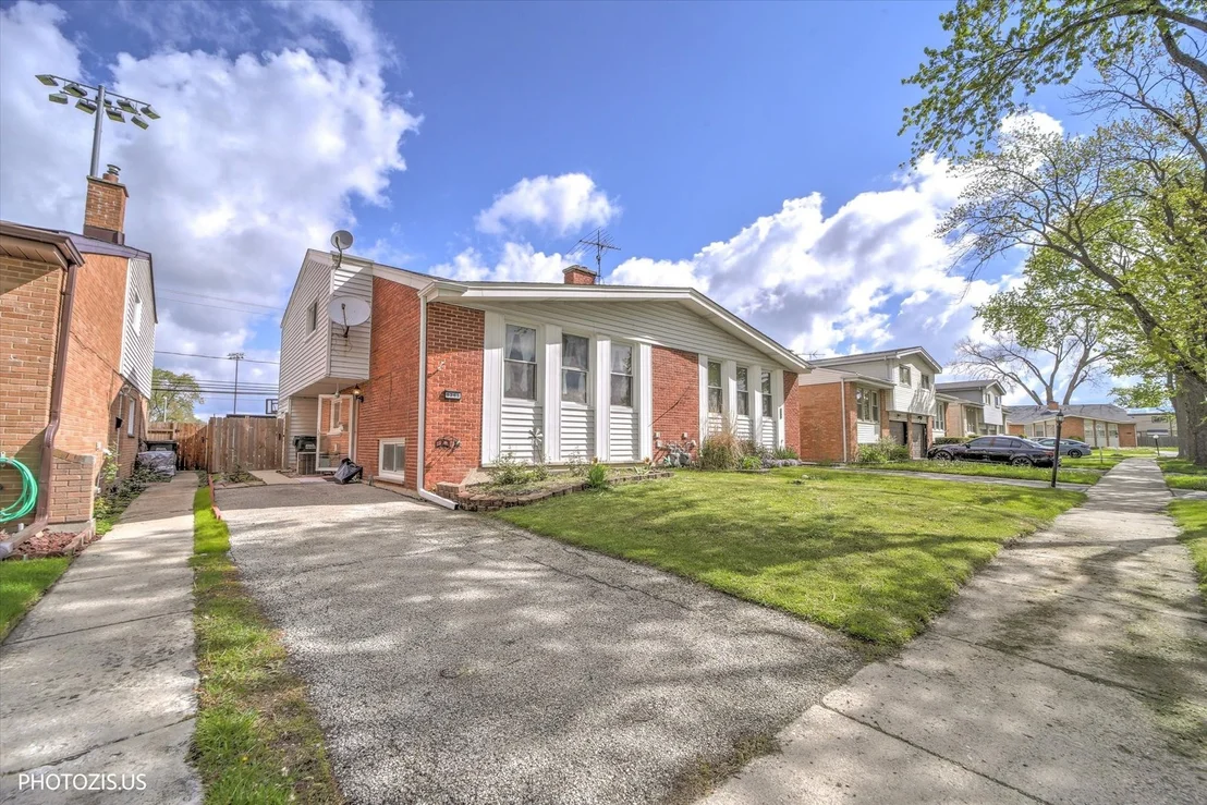 Photo of Unit 0 at 9268 Barberry Lane