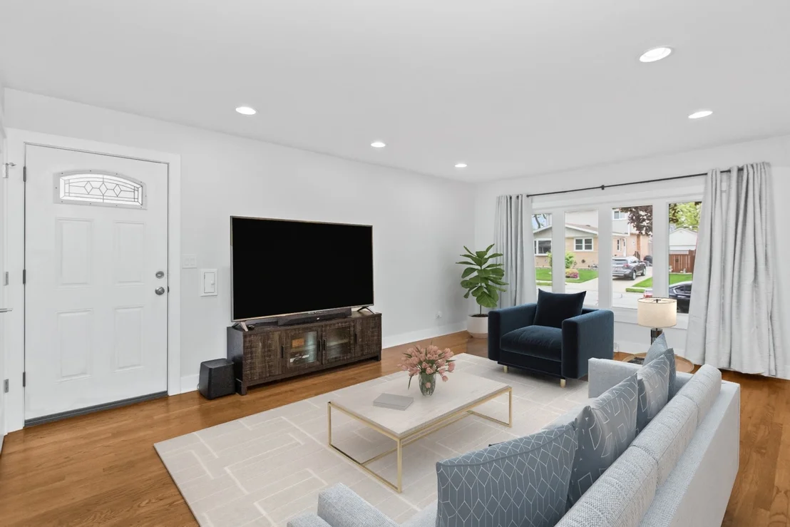 Photo of 6709 W Forest View Lane