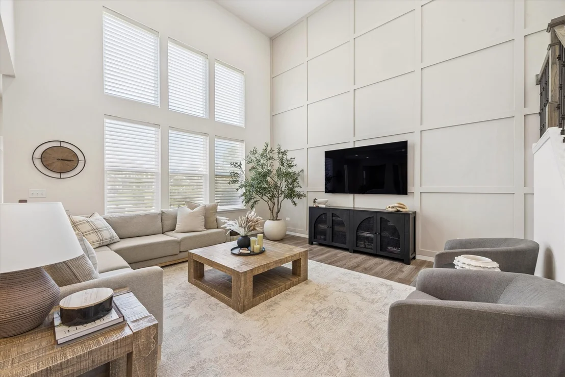Photo of 2540 Weatherbee Lane