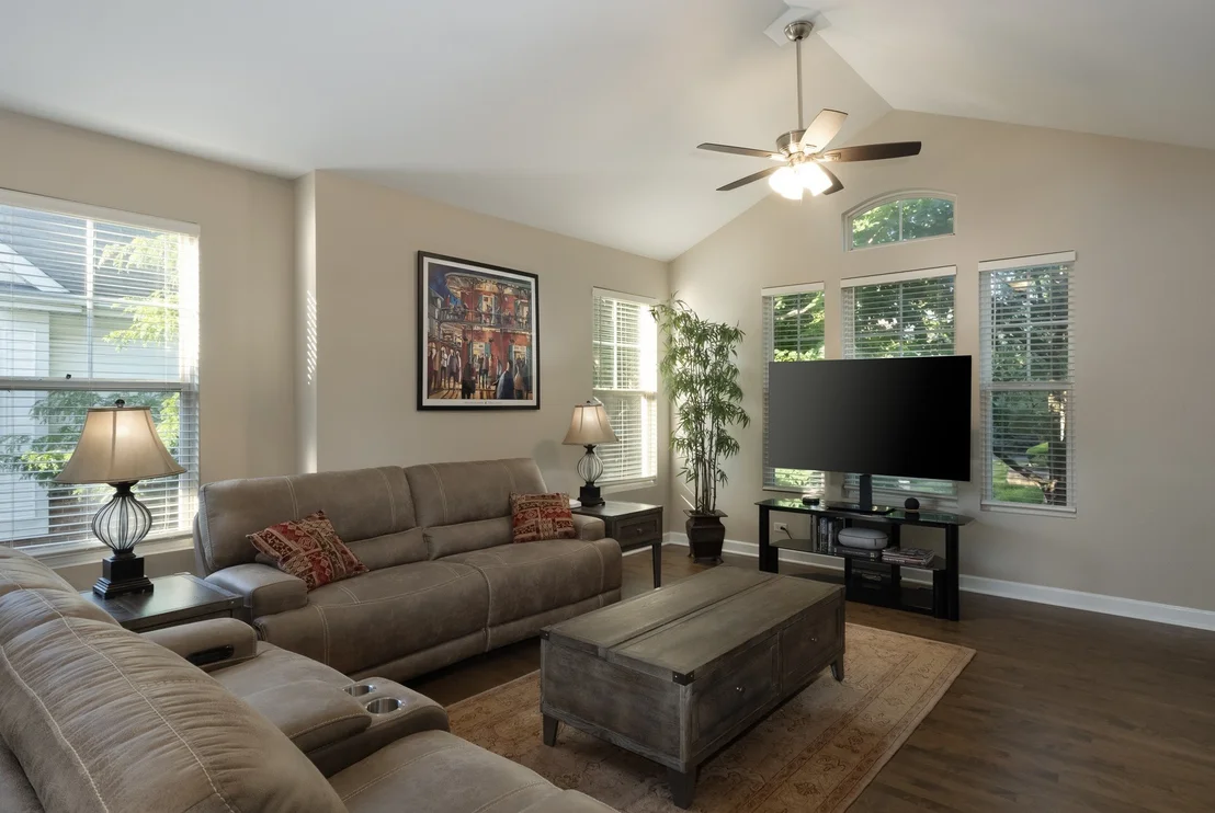 Photo of 442 Plaza Place