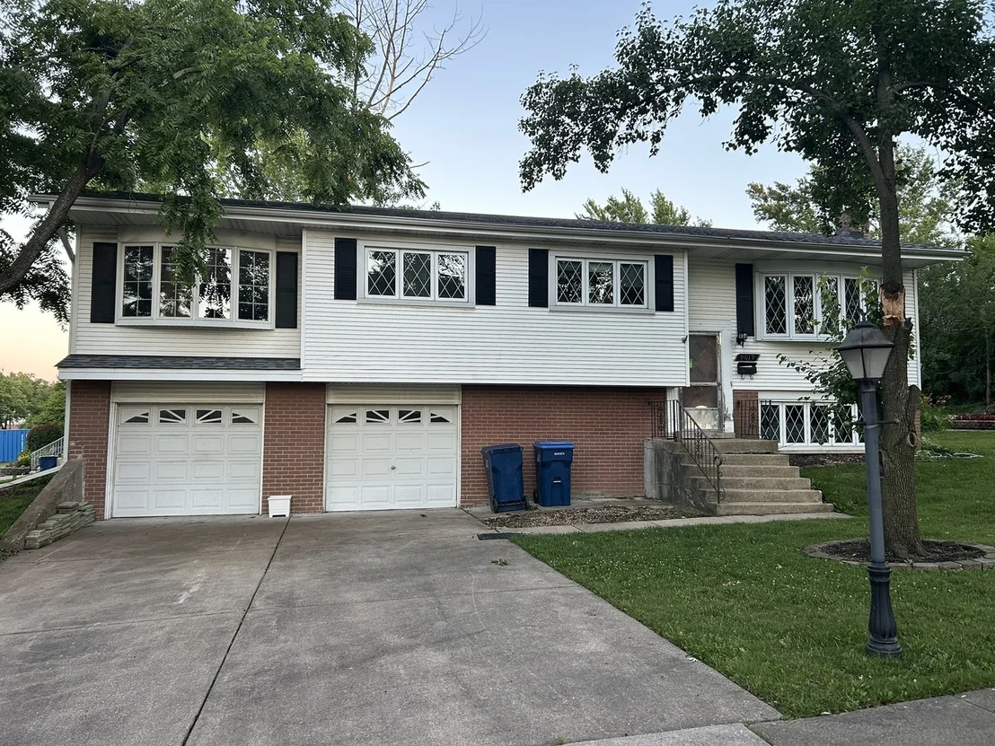 Photo of 9019 Beechnut Road