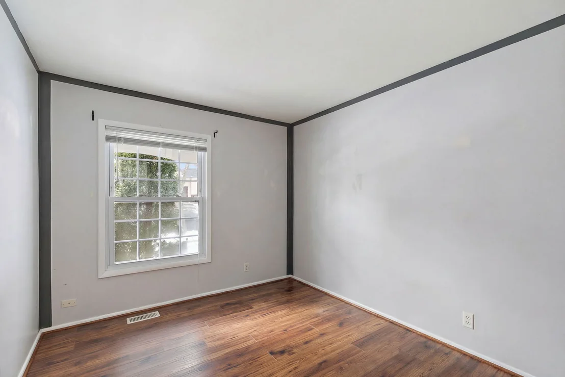 Photo of 213 Villa Road