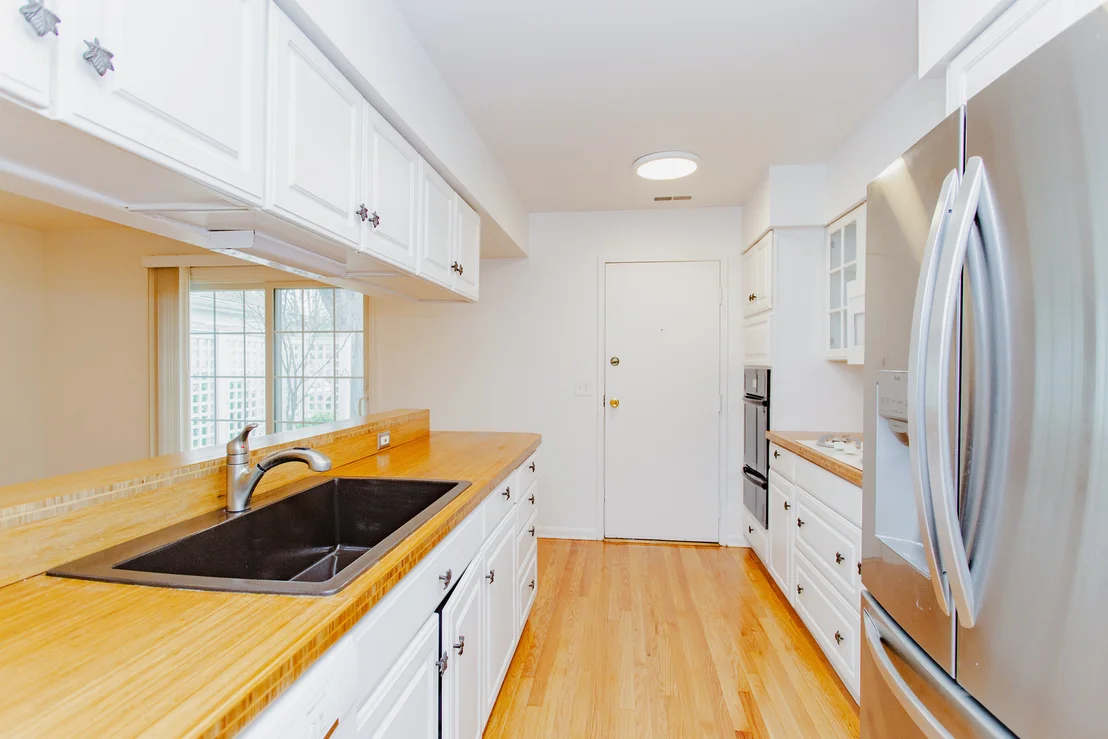 Photo of 1410 Pebblecreek Drive