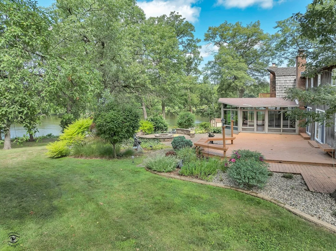 Photo of 864 Ash Drive