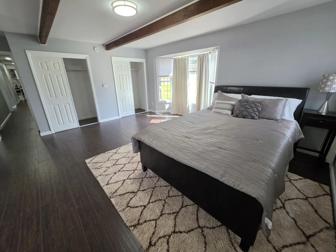 Photo of 2301 Greenbriar Lane