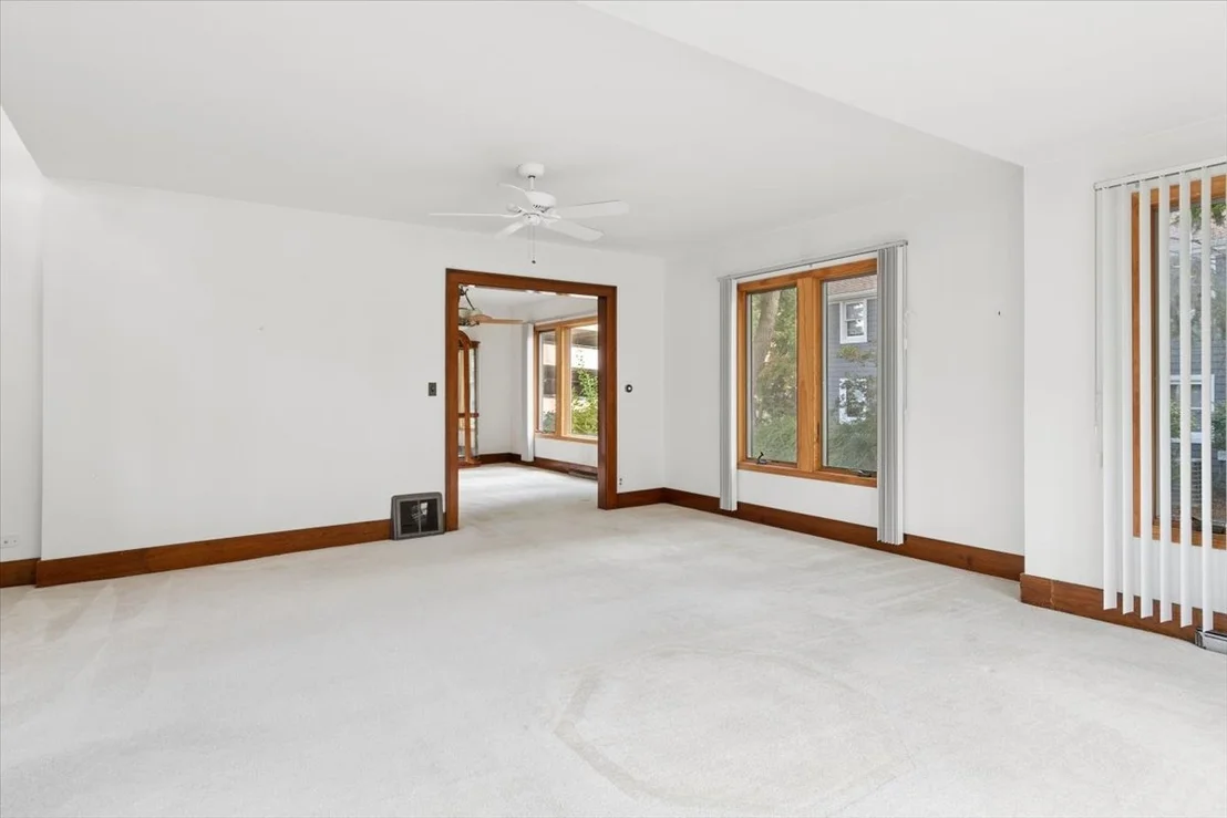 Photo of 135 Aurora Avenue