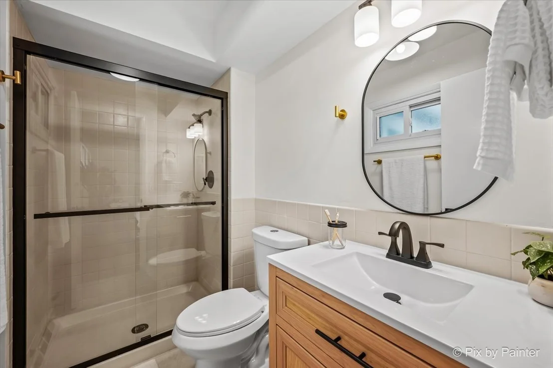 Photo of 555 Figard Lane