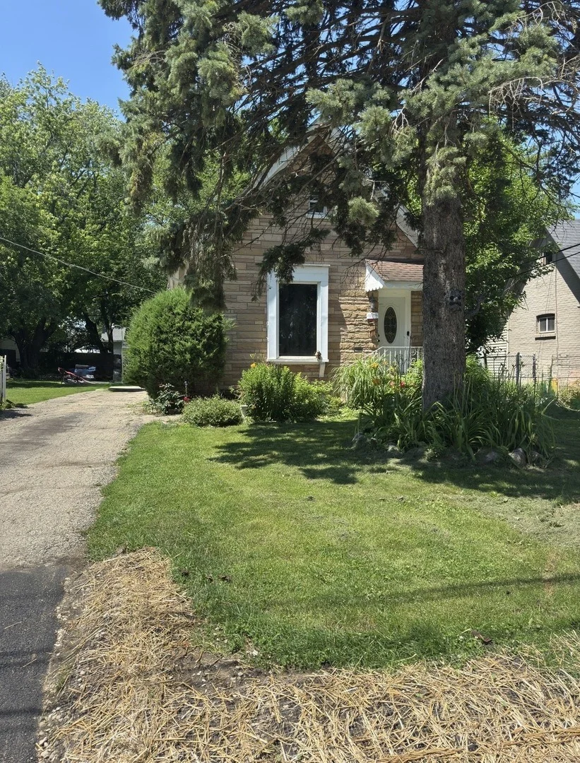 Photo of 610 McClure Avenue