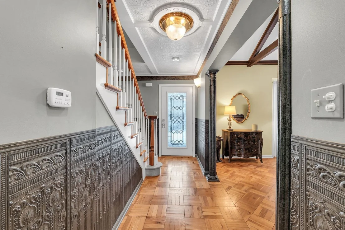 Photo of 10 Deerpath Lane