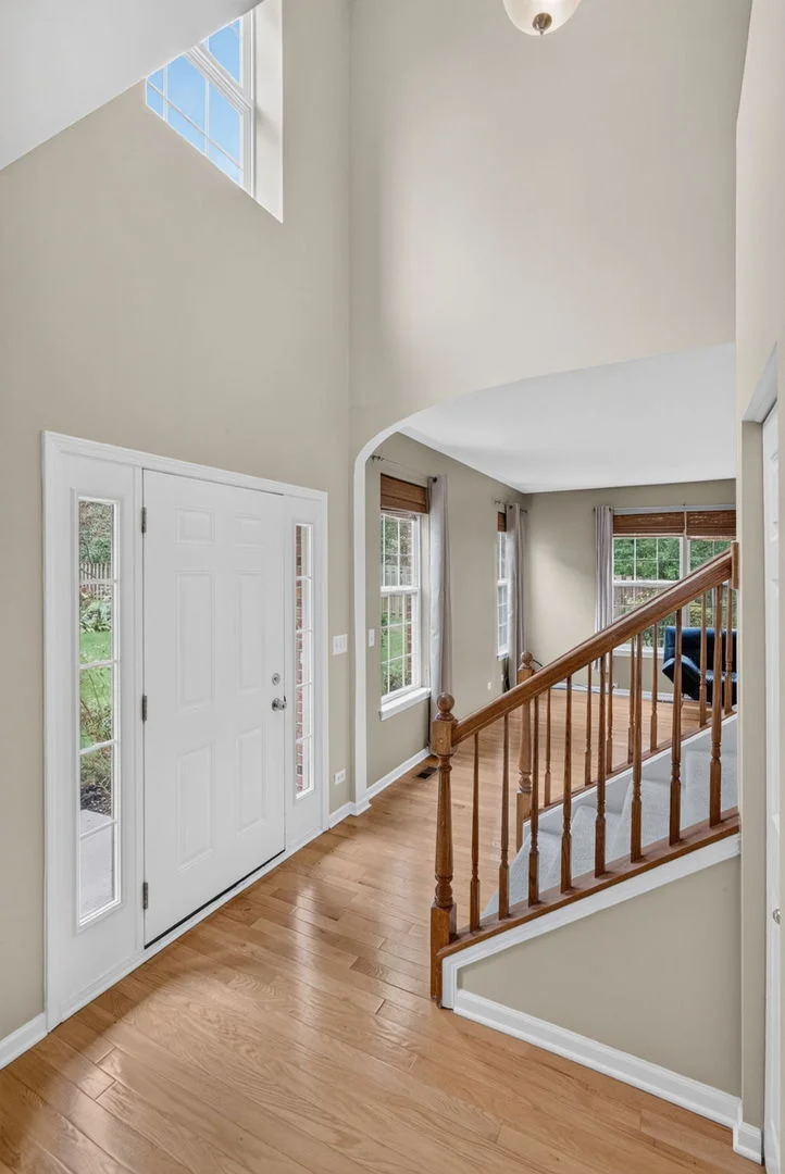 Photo of 10S447 Carrington Circle