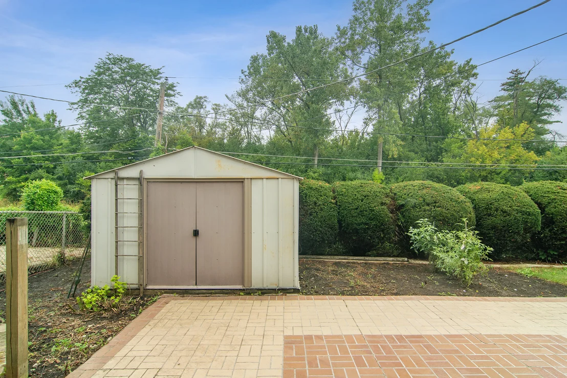 Photo of 1120 Valley Stream Drive