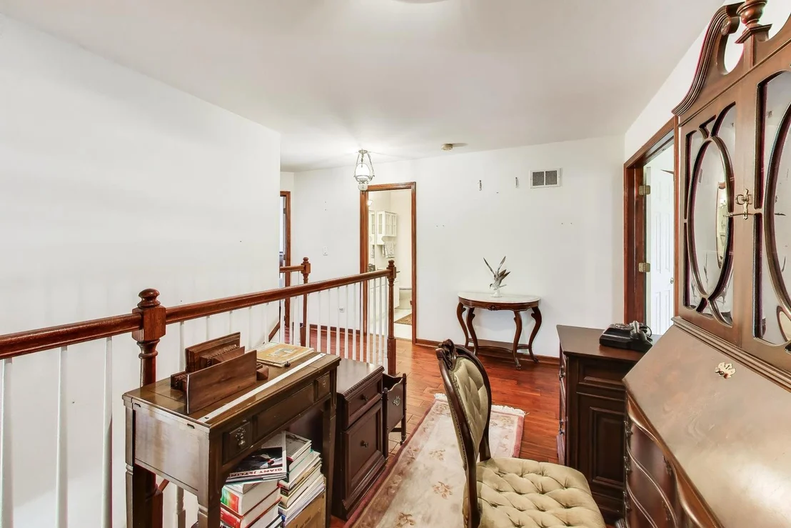 Photo of 133 Schiller Place