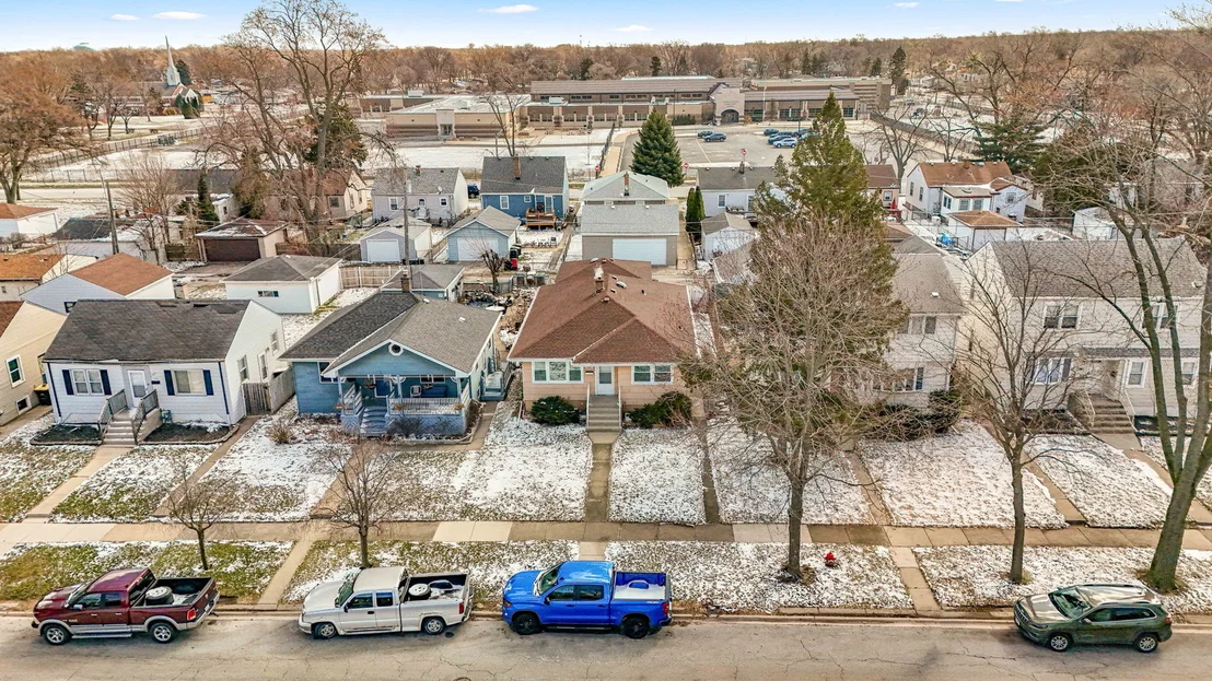 Photo of 17831 Community Street
