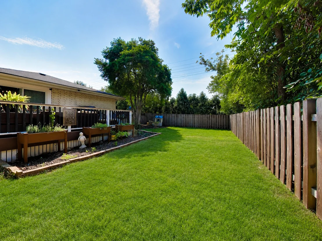 Photo of 116 W Central Road
