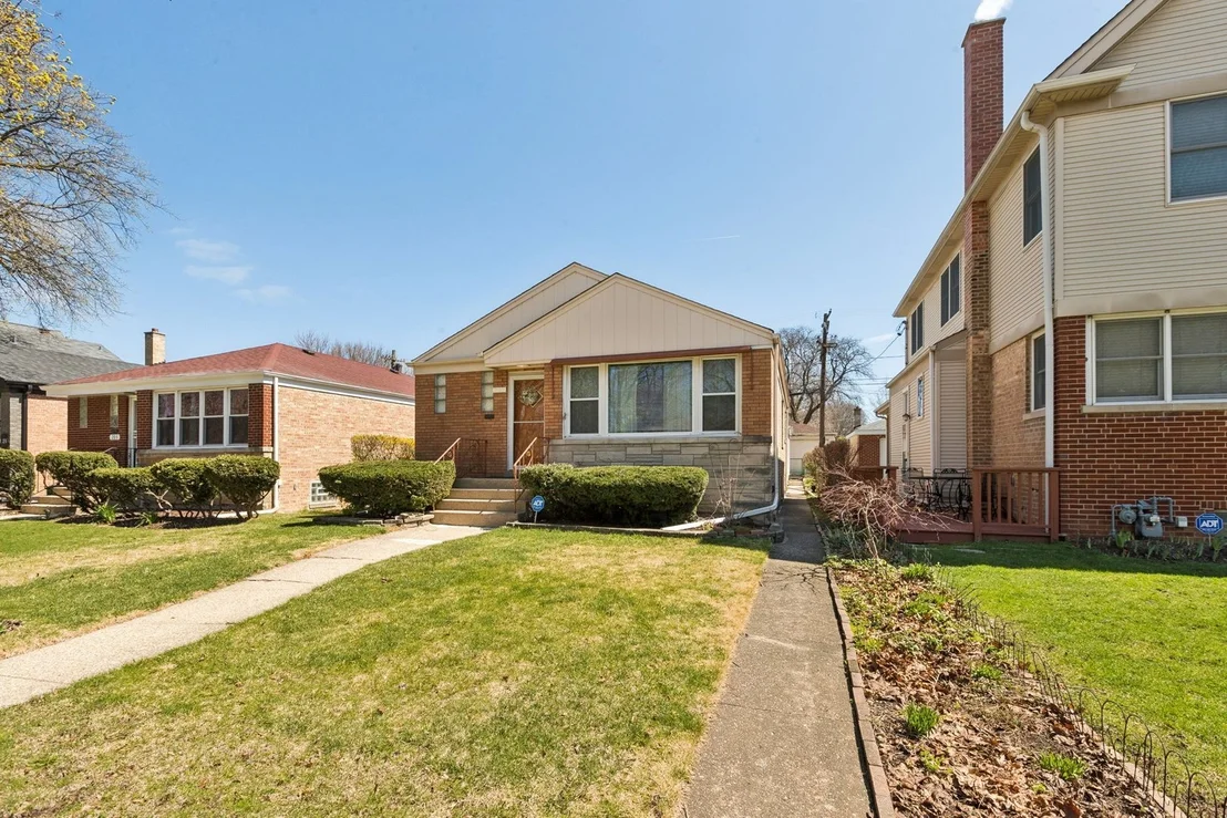 Photo of 207 Brown Avenue