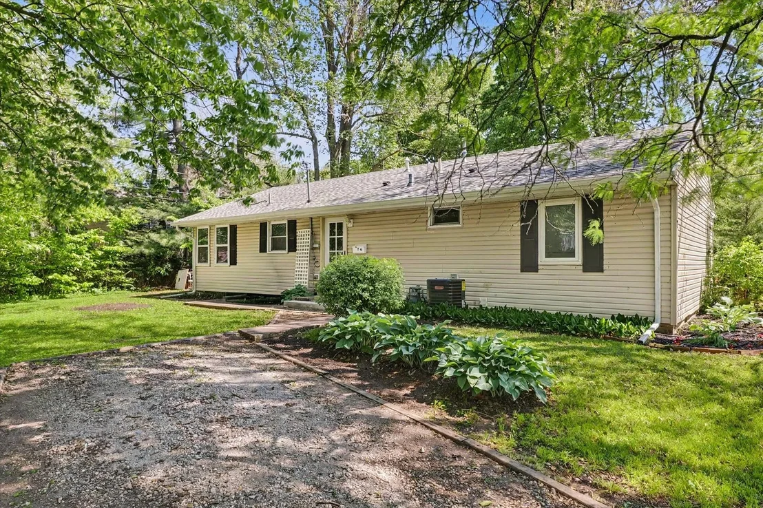 Photo of 7 Shuman Circle