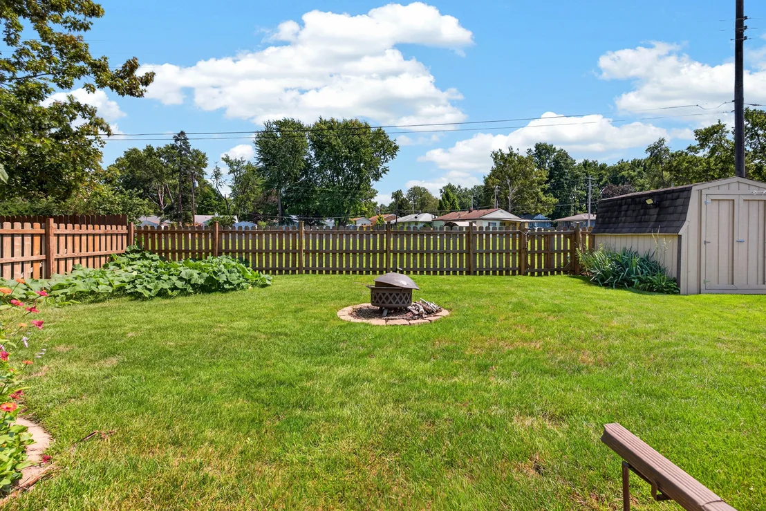 Photo of 1204 Searle Drive