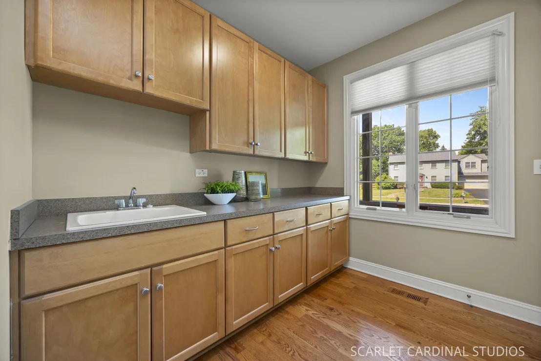 Photo of 6S181 Concord Road