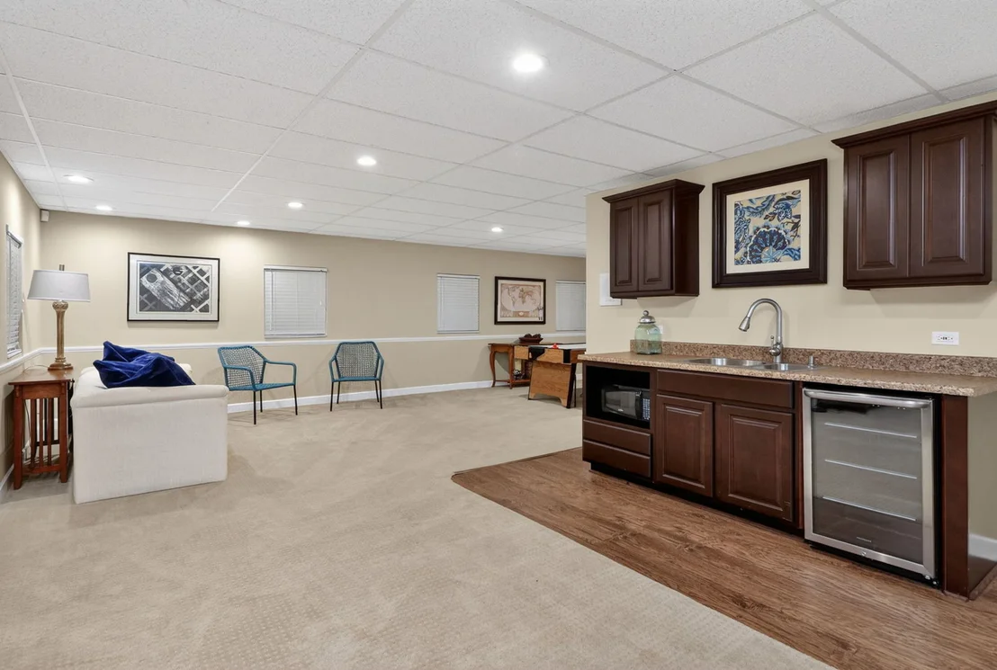 Photo of 1376 Chapman Drive