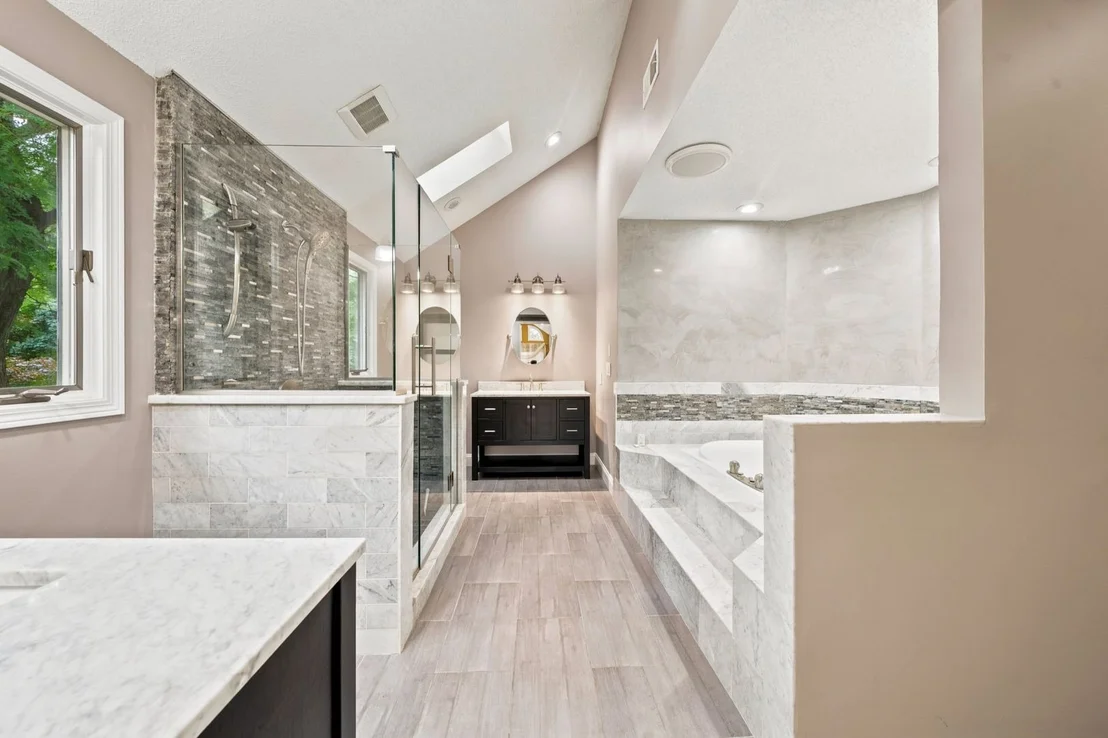 Photo of 1221 W Sable Drive