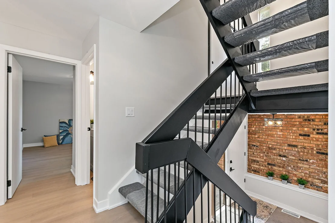 Photo of 2013 Post Oak Place