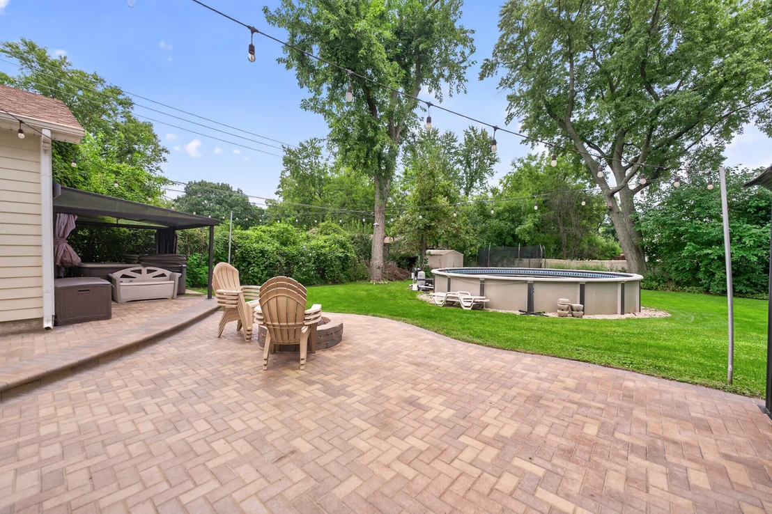 Photo of 17W041 Deerpath Road