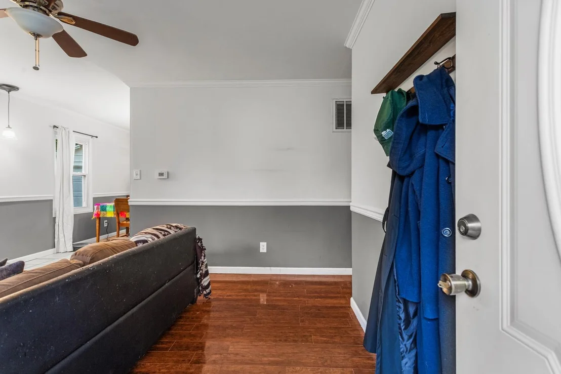 Photo of 1619 Clover Lane