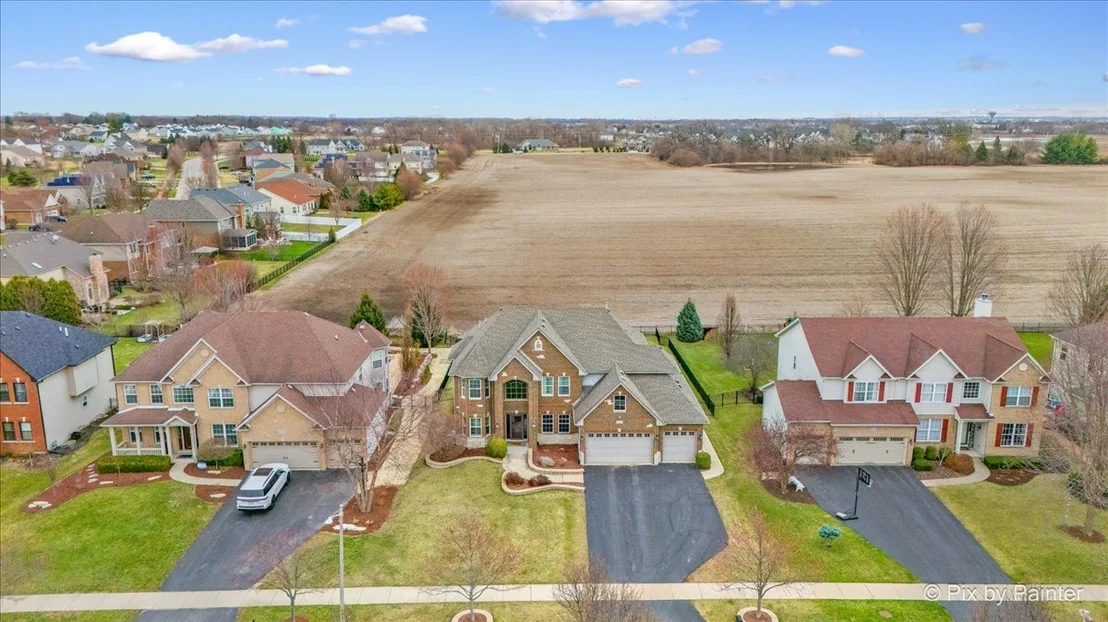 Photo of 647 Bennett Drive